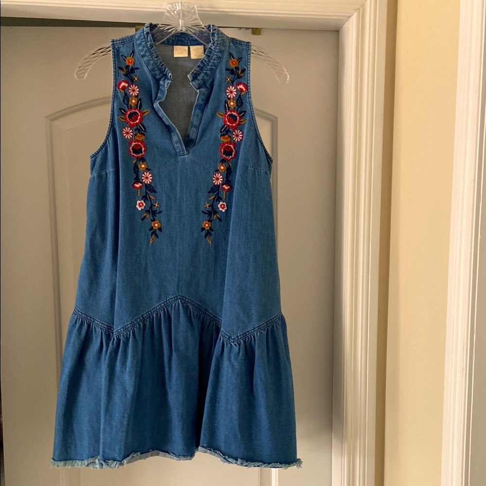Cute Embroidered denim dress in size M